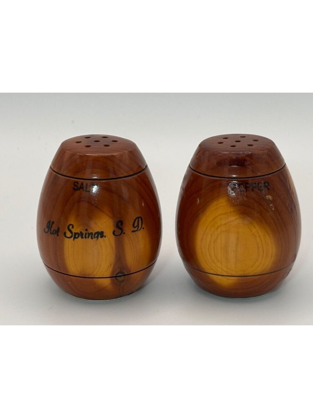 VINTAGE Mini Barrel Shape Cedar Wooden Salt & Pepper South Dakota